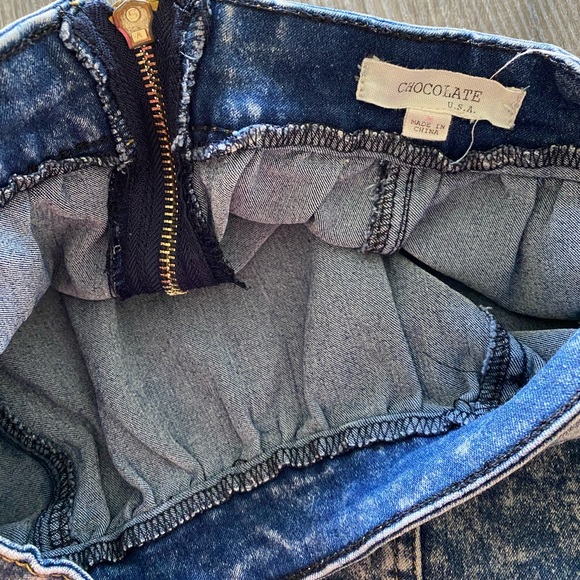 CHOCOLATE | acid wash denim skirt - Picture 7 of 7